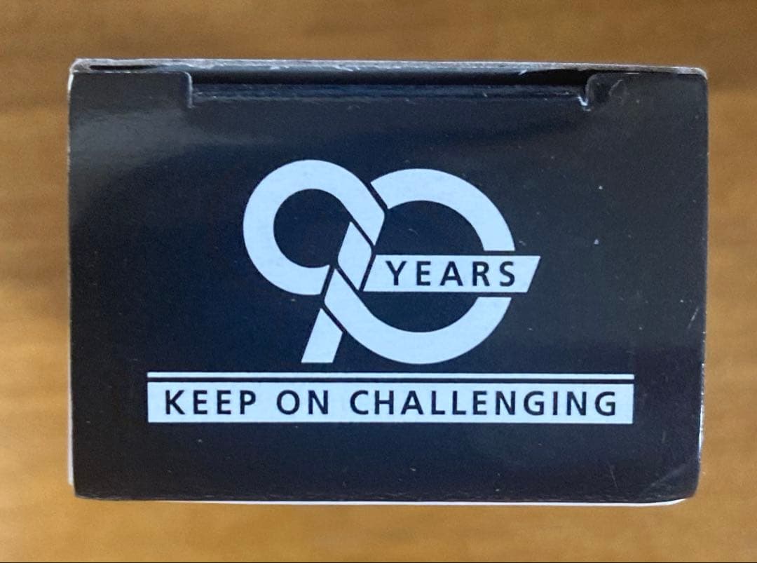 トミカ UDトラックス 90周年記念 ミニカーパーフェクトQuon非売品