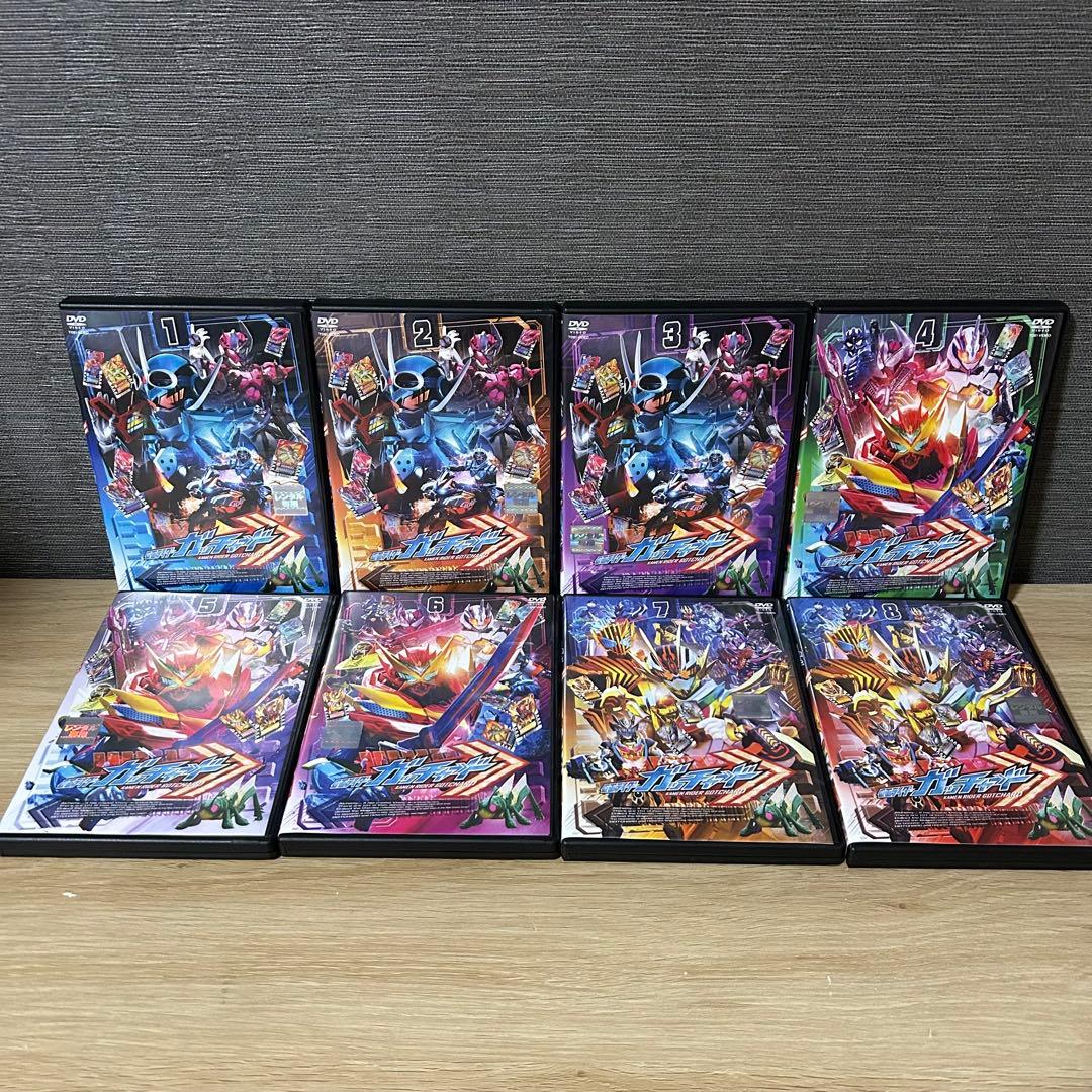 【新品ケース】仮面ライダーガッチャード12巻+劇場版1巻 DVD　全13巻