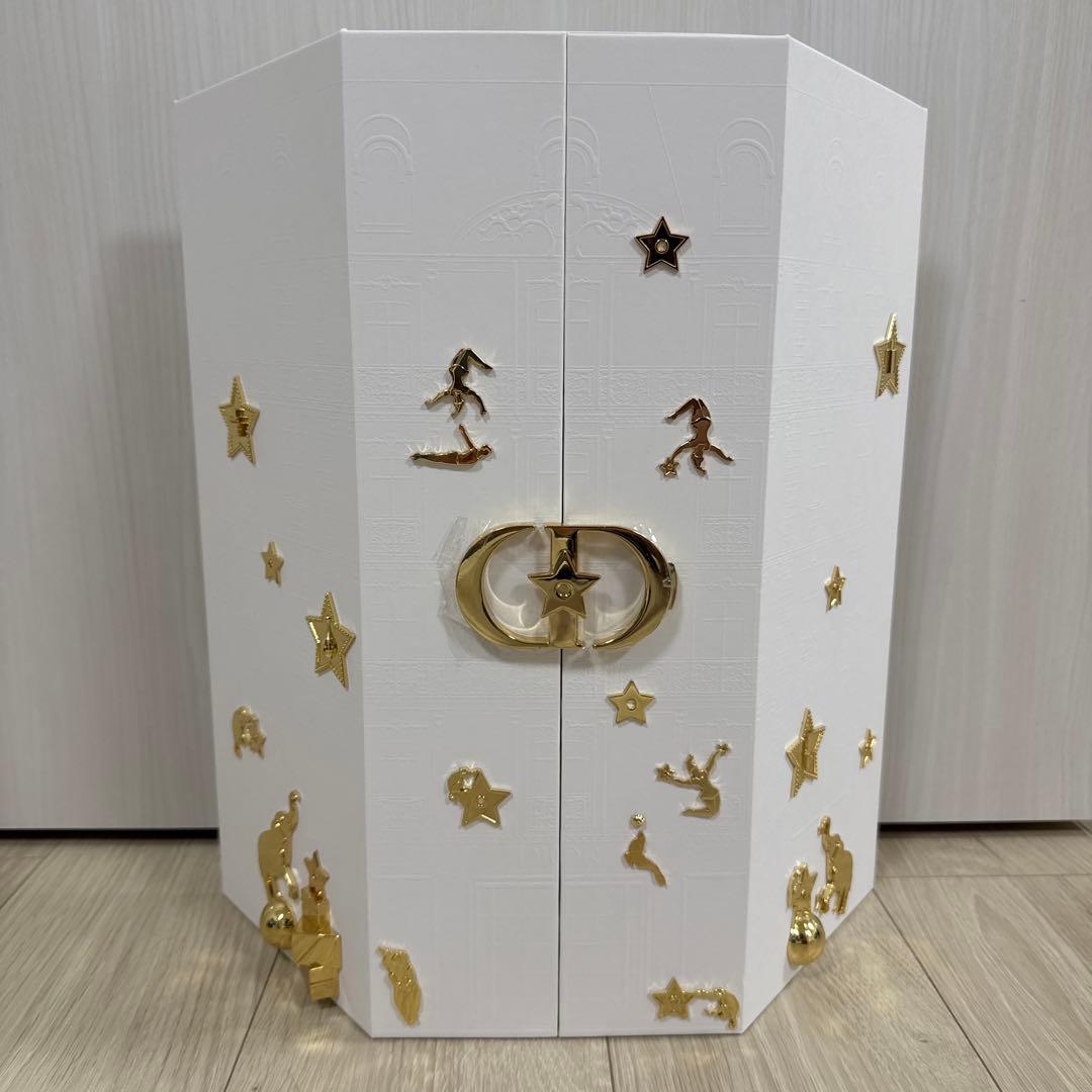 Dior アドベントカレンダー 2025