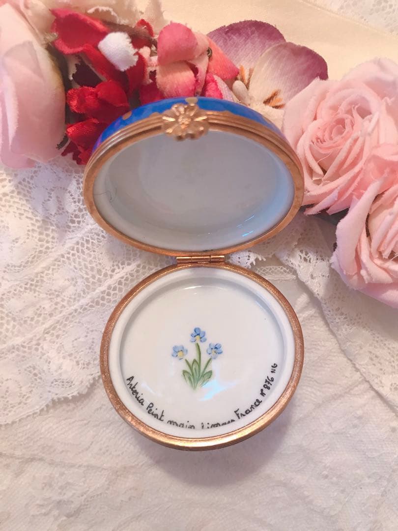 リモージュ　ロイヤルブルーのピルケース