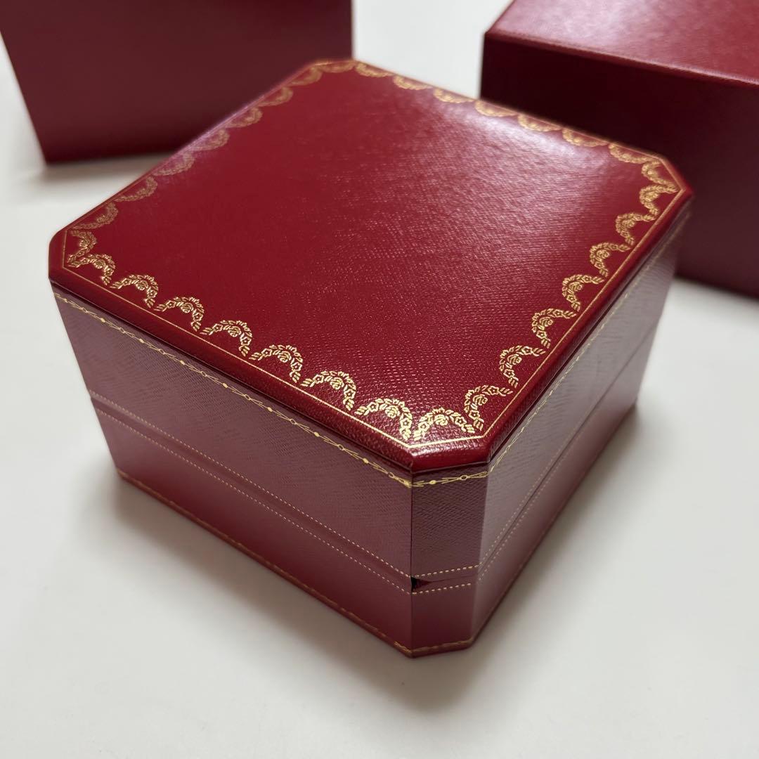 美品　カルティエ　腕時計　ブレスレット　ケース　空箱　アクセサリー入れ　現行品