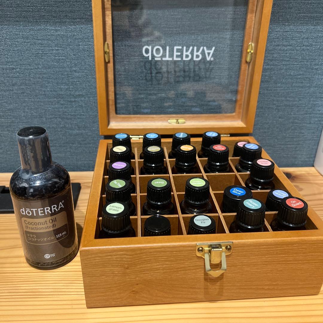 doTERRA ドテラ　セット　エッシェンシャルオイル　新品未使用　木箱付き