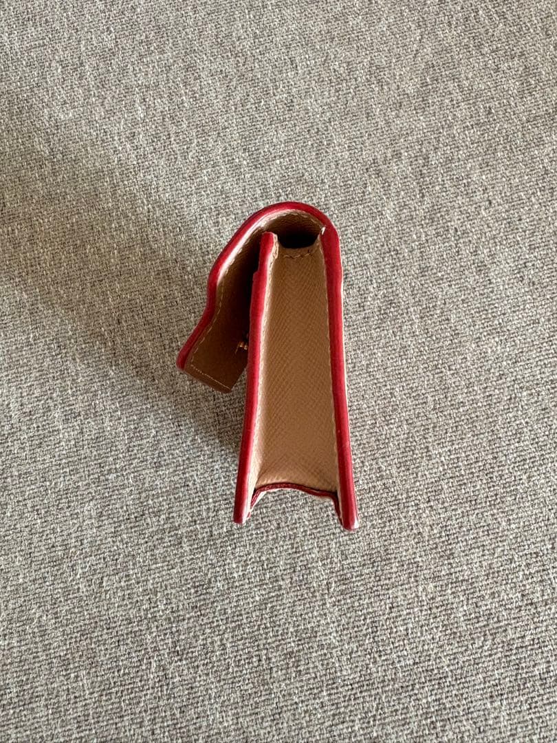 【ほぼ新品】MARNI マルニ　レザーカードケース・名刺入れ　ピンク