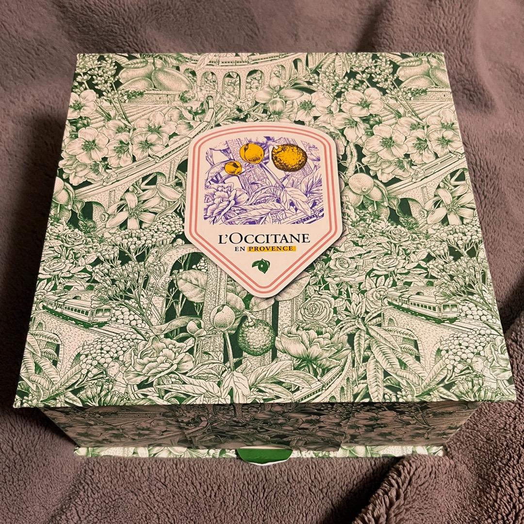 ロクシタン　コンバワ　シア　コンプリート　ハンドクリーム　ボディローション