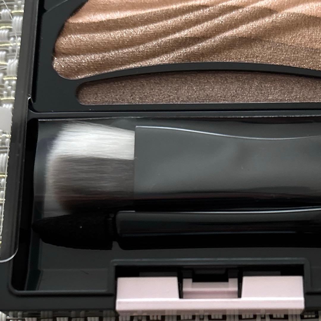 AUBE ひと塗りシャドウ　11 ブラウン系　未使用品　外箱なし　廃盤品