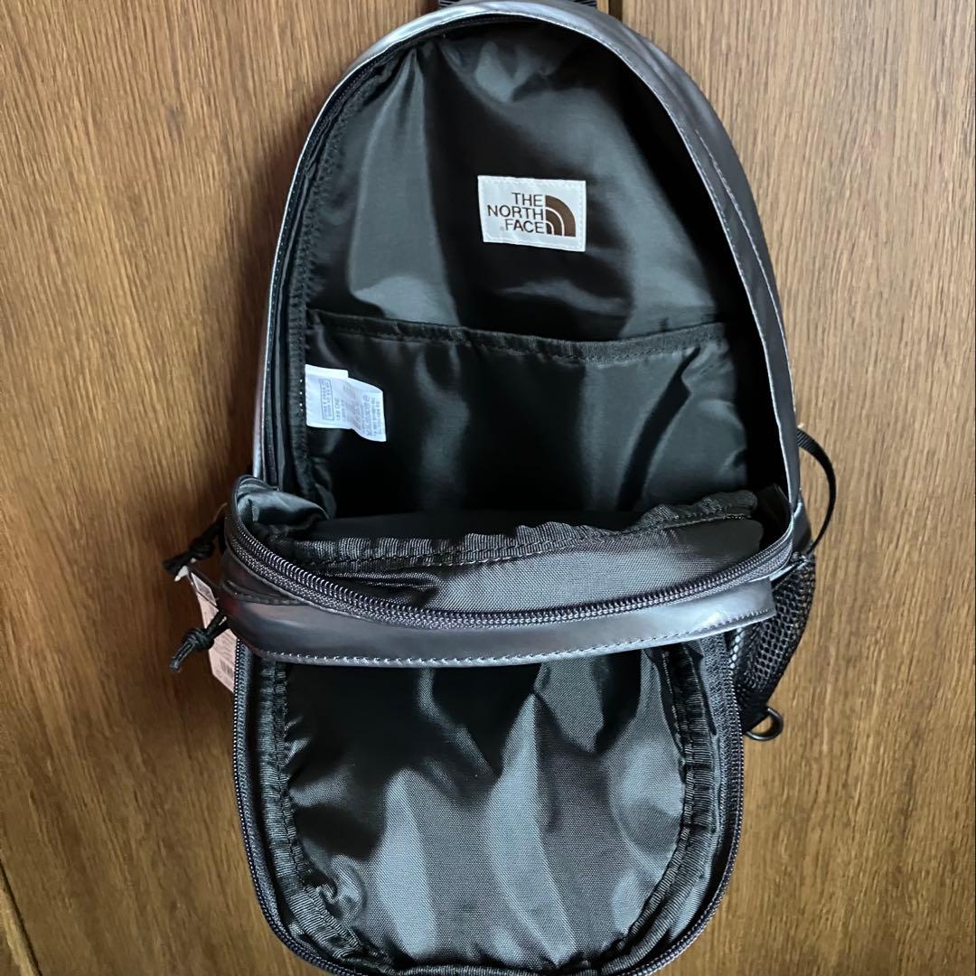 新品未使用 正規品　ノースフェイス　スーパーワンウェイ　バッグ　シルバーグレー