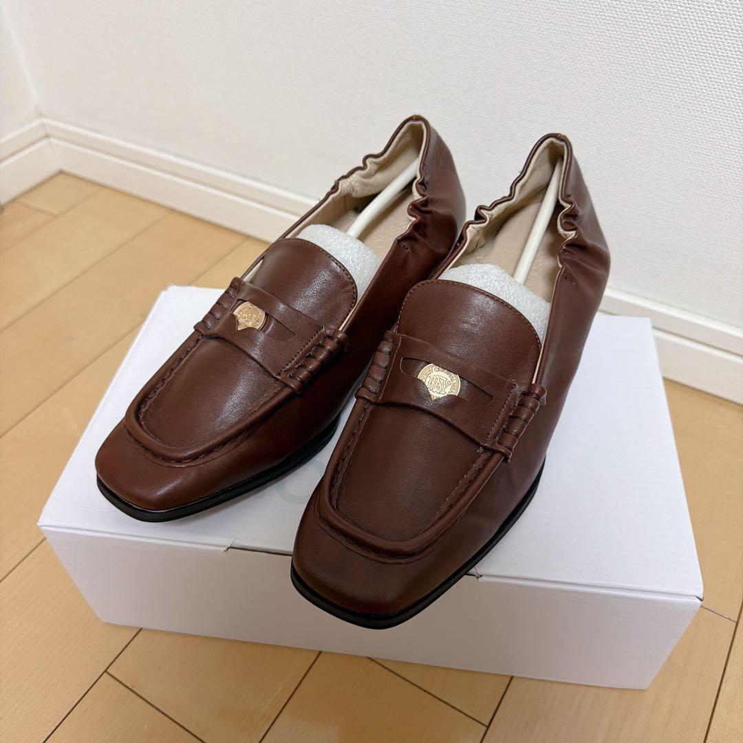 MOUSSY SQUARE TOE ローファーヒール