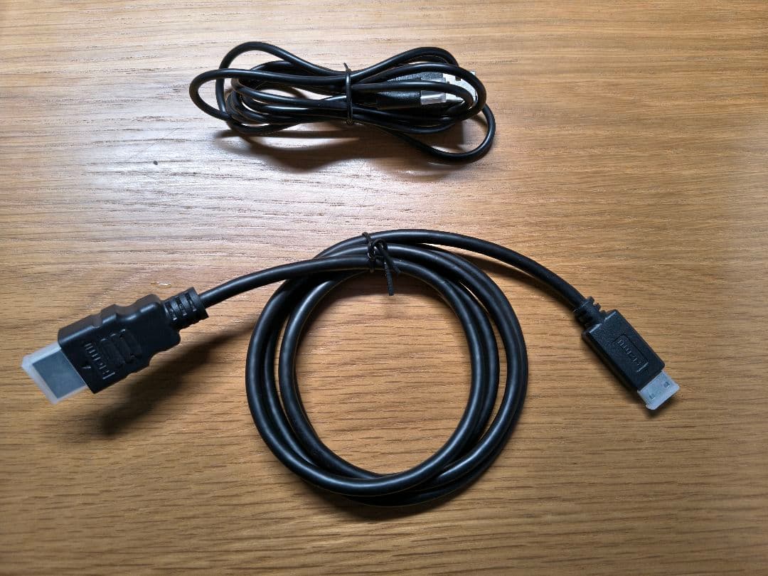 JAPANNEXT　10.1インチ モバイルディスプレイ