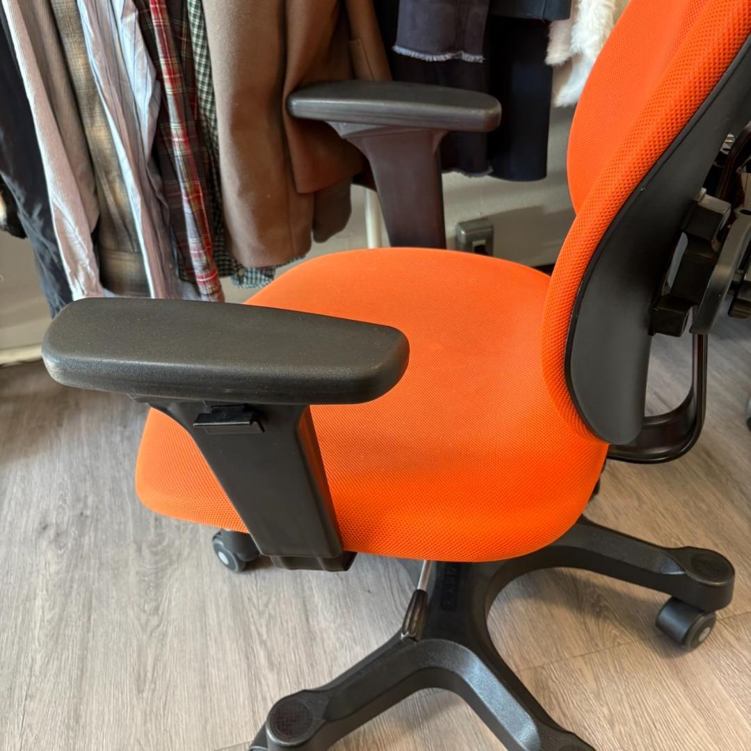 オフィスチェア DUOREST デュオレハイ デラックス DX オレンジ