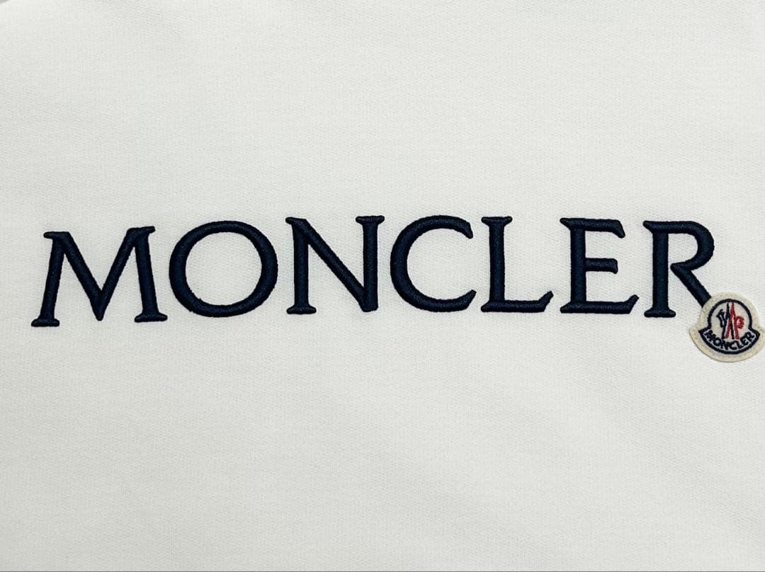 【新品未使用】タグ付き モンクレール パーカー 刺繍ロゴ プルオーバー 白 XS
