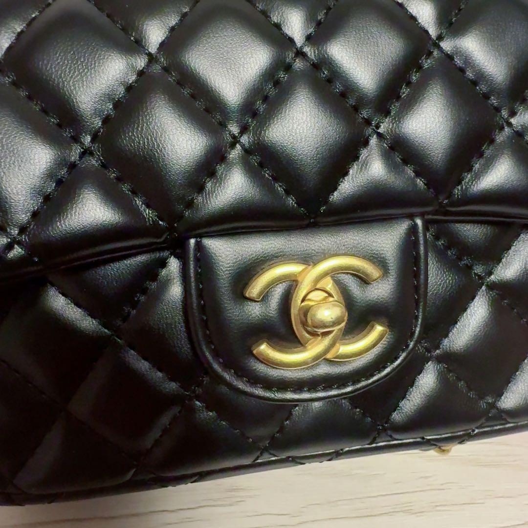 CHANEL ロゴハンドル キルティング ショルダーバッグ ノベルティ