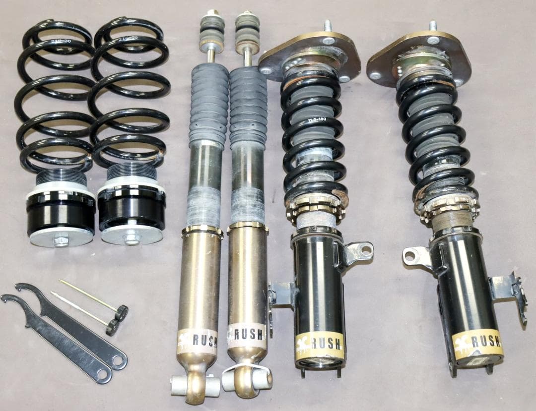 トヨタ プリウス ZVW30 ZVW35　RUSH(ラッシュ) 　車高調