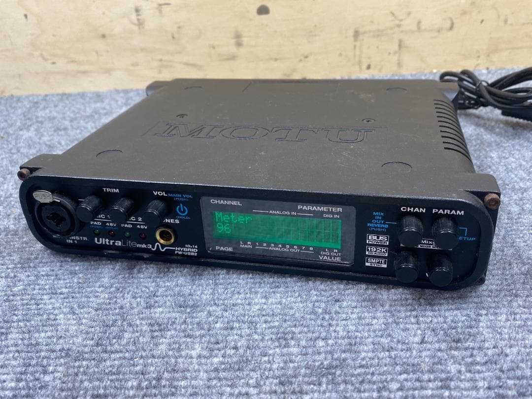 MOTU ultralite mk3 hybrid オーディオインターフェース
