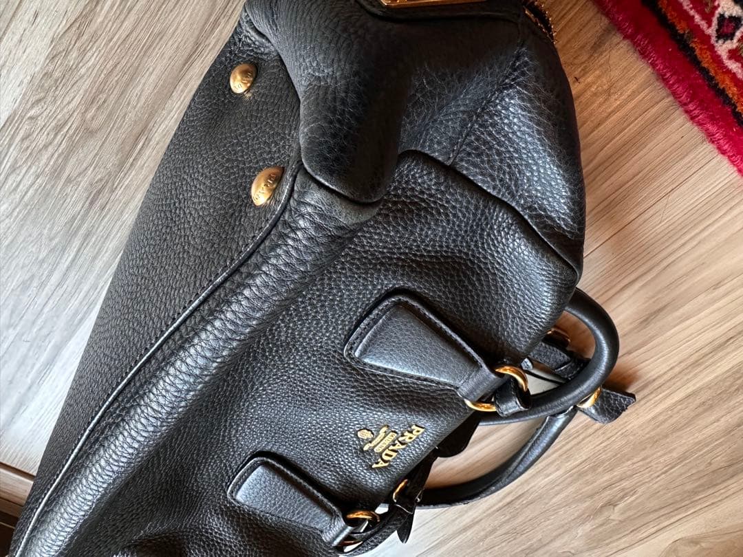 Prada プラダ レザー ハンドバッグ