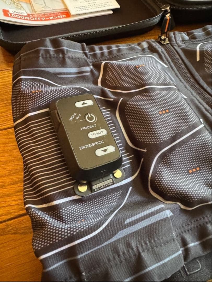 SIXPAD パワースーツライト コアベルト Mサイズ　コントローラ付