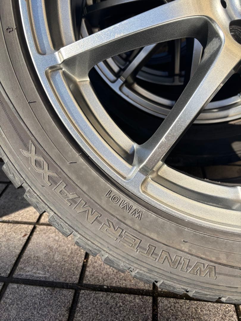 225/50R18 スタッドレスタイヤホイールセット