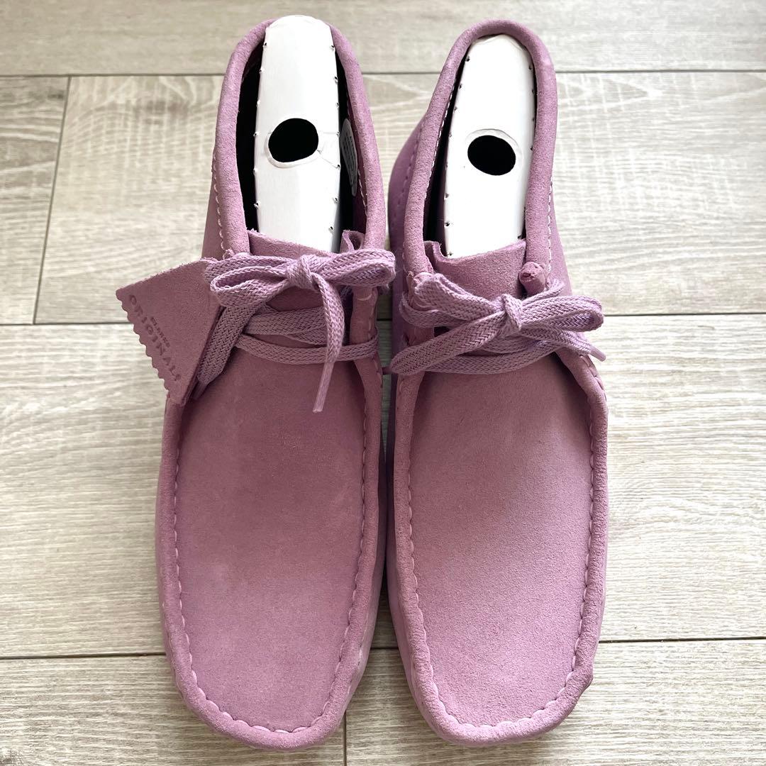 【希少！新品未使用】Clarks ワラビーブーツ ラベンダースエード モカシン