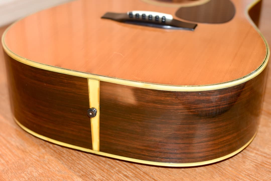 Morris　W-30　モーリスアコースティックギター　ケース付き