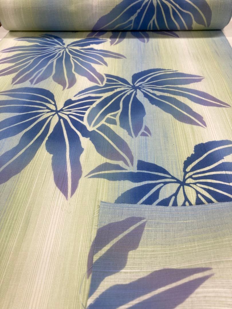 美品の新品未使用　伊勢型紙の浴衣反物　⭐︎写真追加しました