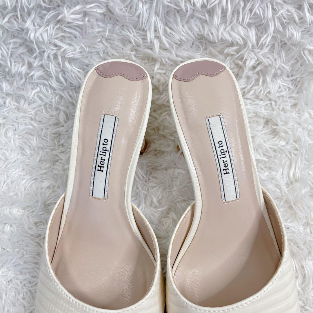 未使用✨herlipto Square-Toe Mules ecru サンダル