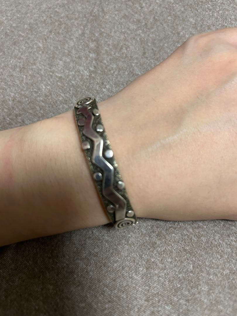 アレックスサンチェス　バングル