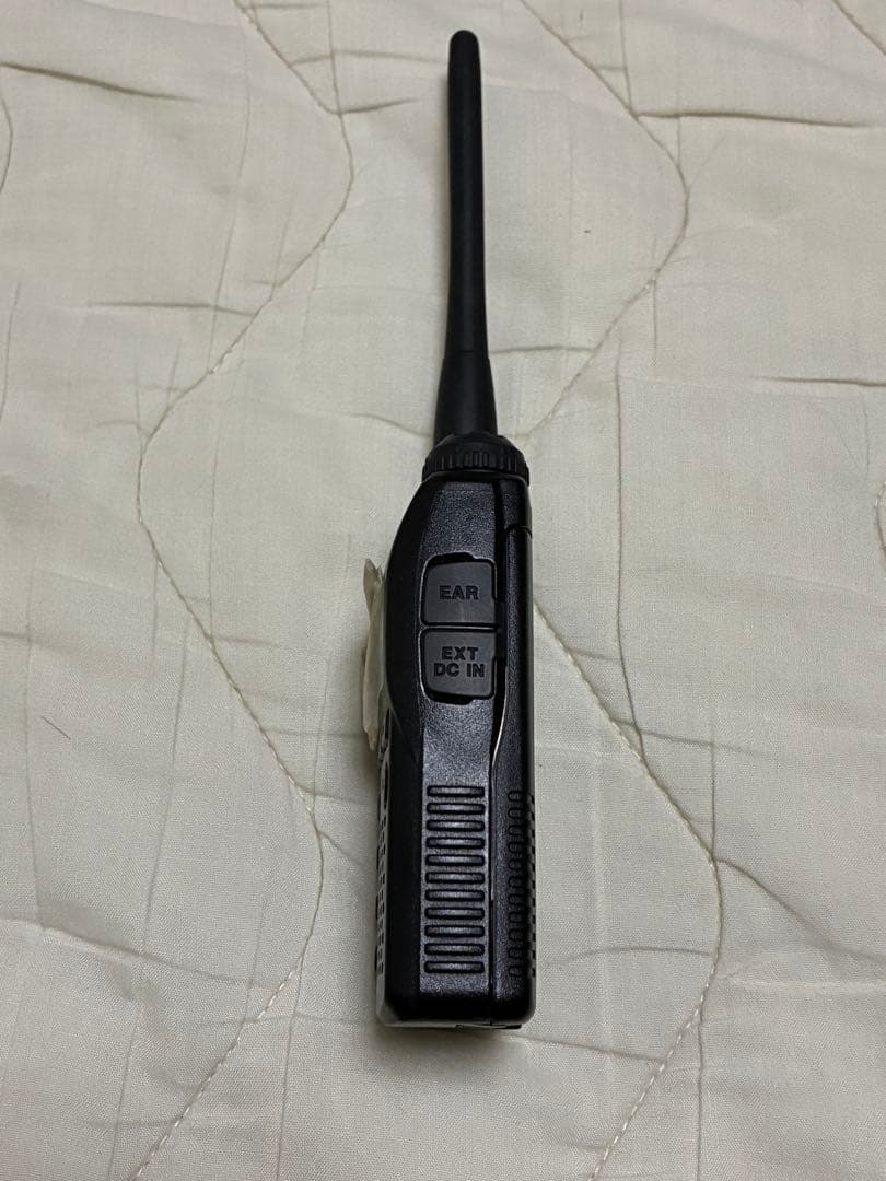 YAESU VX-3 トランシーバー