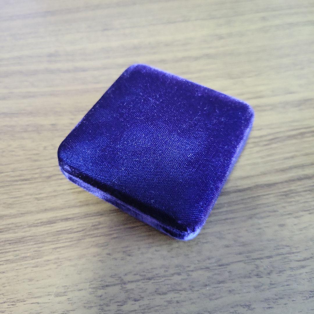 ONE PIECE 100巻発売記念メダル　ワンピース　金メダル