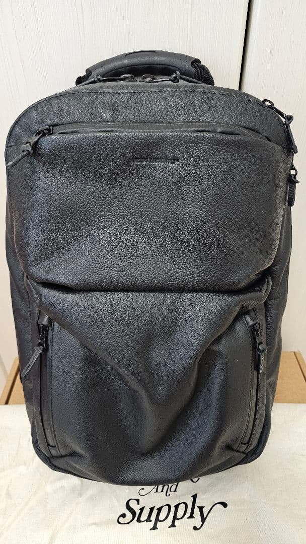 BROSKI AND SUPPLY HUBGen6 バックパック【会員限定品】