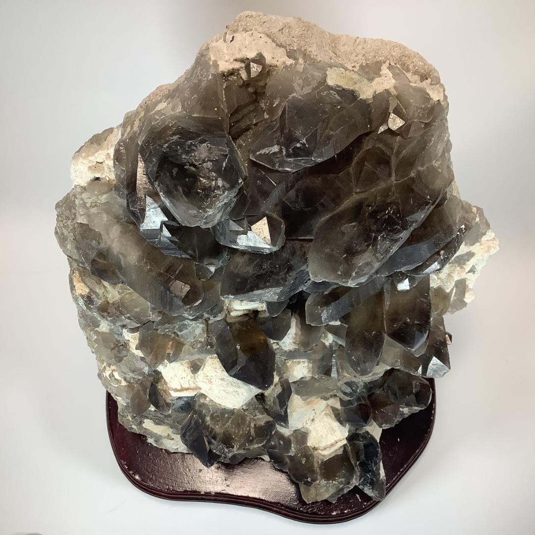 黒水晶クラスター　巨大鉱石　19.7ｋｇ　希少品　パワーストーン　玄関　リビング