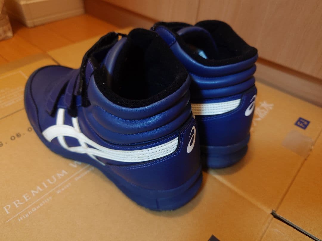 ASICS CP302 インシグニアブルー ハイカット安全靴 26.0cm