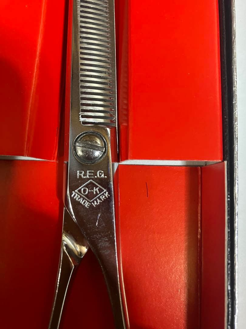 ジ*ー様 R.E.G. すきバサミ 理容　ハサミ