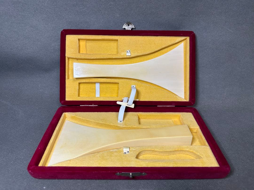 極上　三味線　撥　バチ　天然素材　和楽器　民謡　アンティーク　細密細工