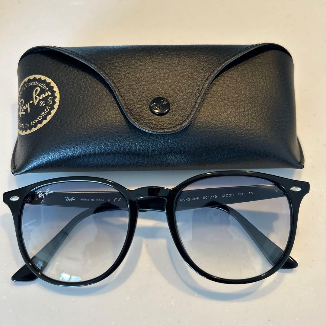 Ray Ban レイバン　RB4259F ブラック