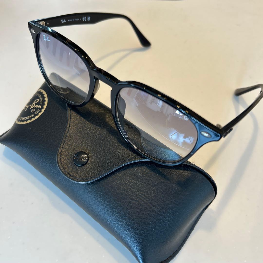 Ray Ban レイバン　RB4259F ブラック