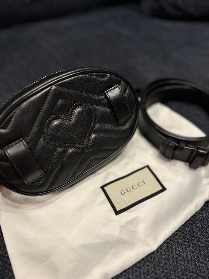 グッチ　GGマーモント　レザー　ウエストポーチ　ボディバッグ　ブラック最終価格