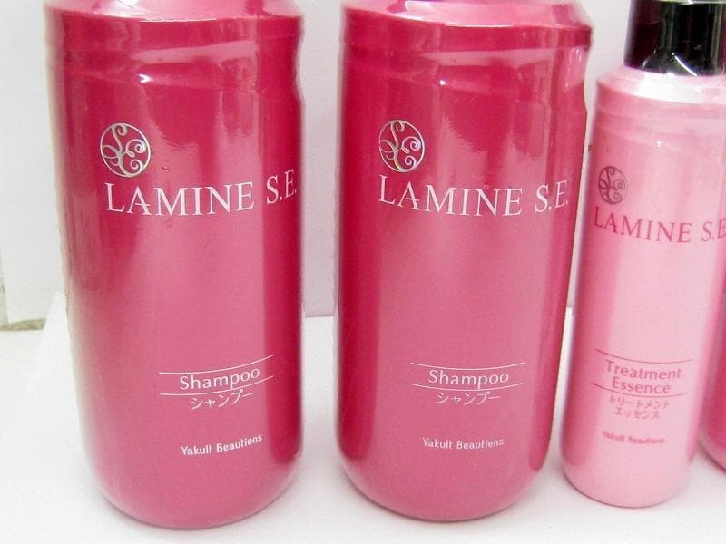 ヤクルト　ラミーヌ　シャンプー & コンディショナー　ヘアトリートメント