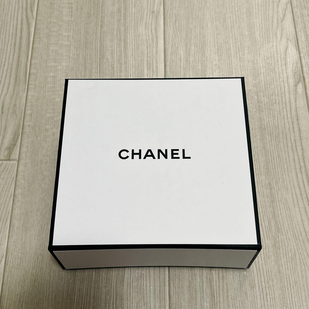 シャネルNo.19 オードゥ パルファム（ヴァポリザター）