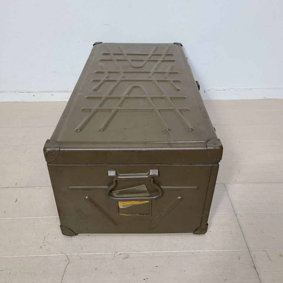 く*ま様 旧日本軍 将校用トランク 金属製 当時物