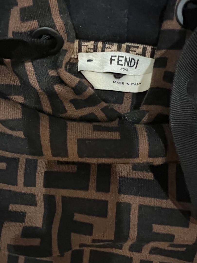 Fendi ロゴ パーカー ブラウン