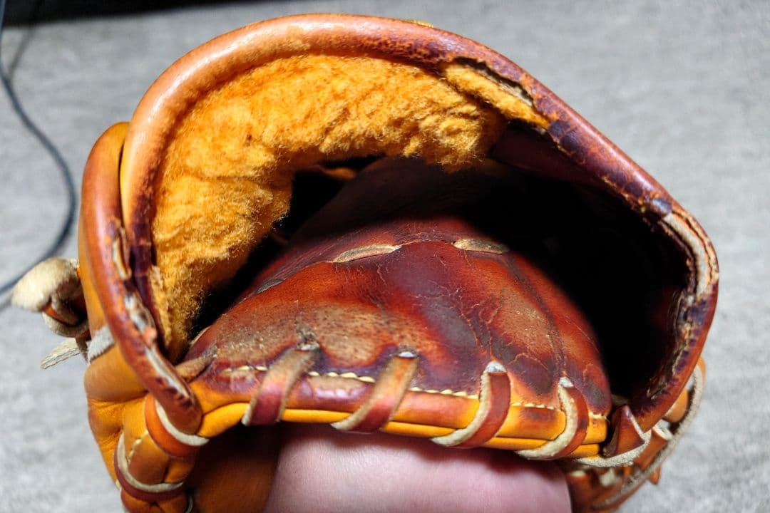 MIZUNO　硬式　投手用グローブ