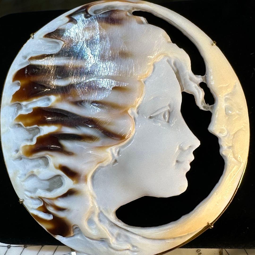 K18 直径7cm月と少女のカメオ ブローチペンダントトップ兼用