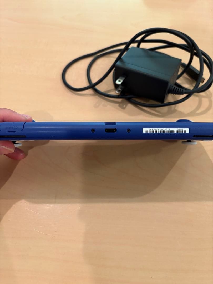 Nintendo Switch Lite ブルー 本体、充電器付き ※箱無し