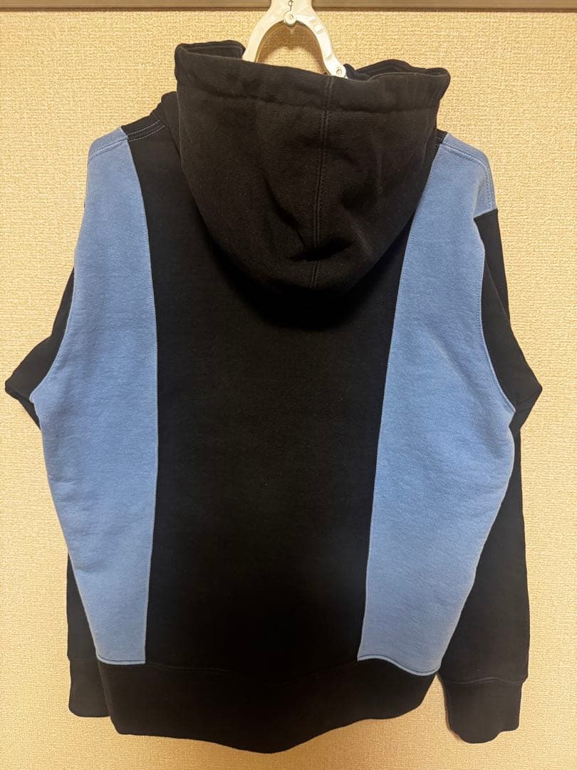 シュプリーム/ビッグ刺繍アーチロゴパーカー Sサイズ【コムドット】