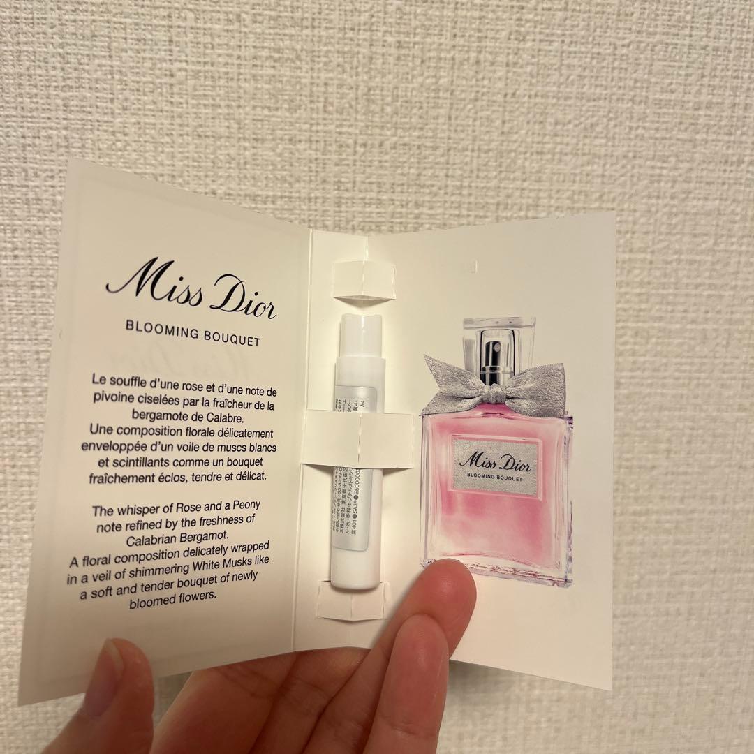 Flora Notis Jill Stuart ホワイトローズ オードパルファン