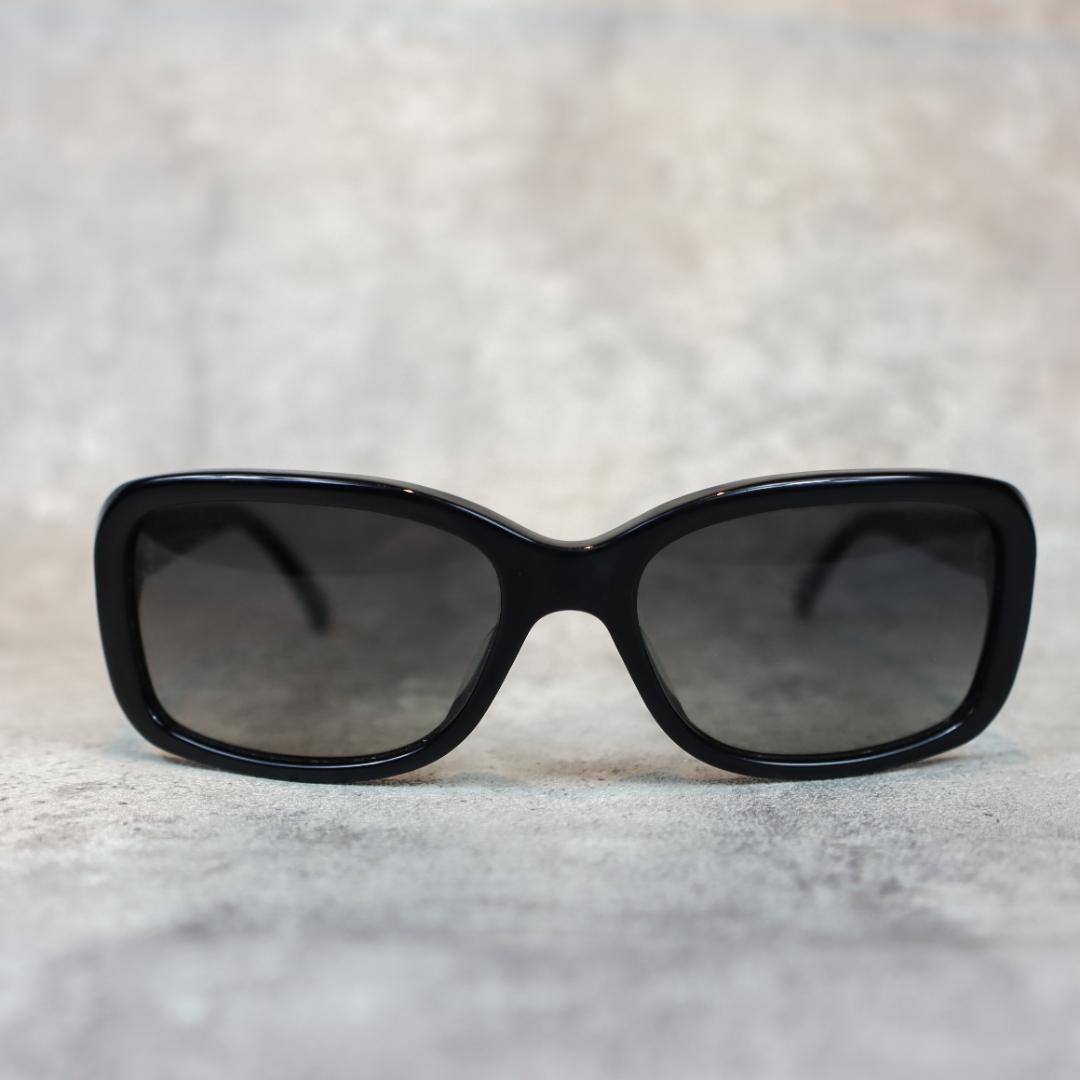 CHANEL シャネル サングラス ブラック ケース 箱 付き 高級