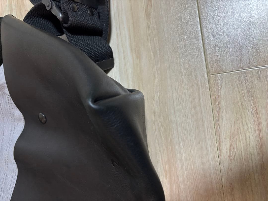 Uni＆co. メッセンジャーバッグ　オールレザー ブラック　黒　メンズ