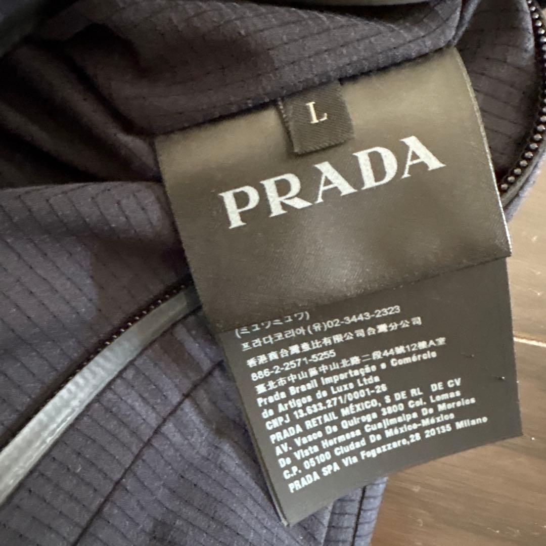 ぱくPRADA ライトバイストレッチジャケット　ナイロンジャケット