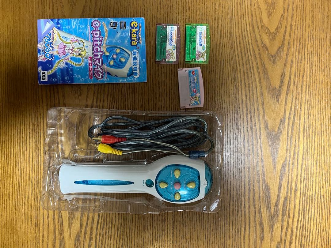 ぴちぴちピッチ　e-pitchマイク　カセット3つ付き