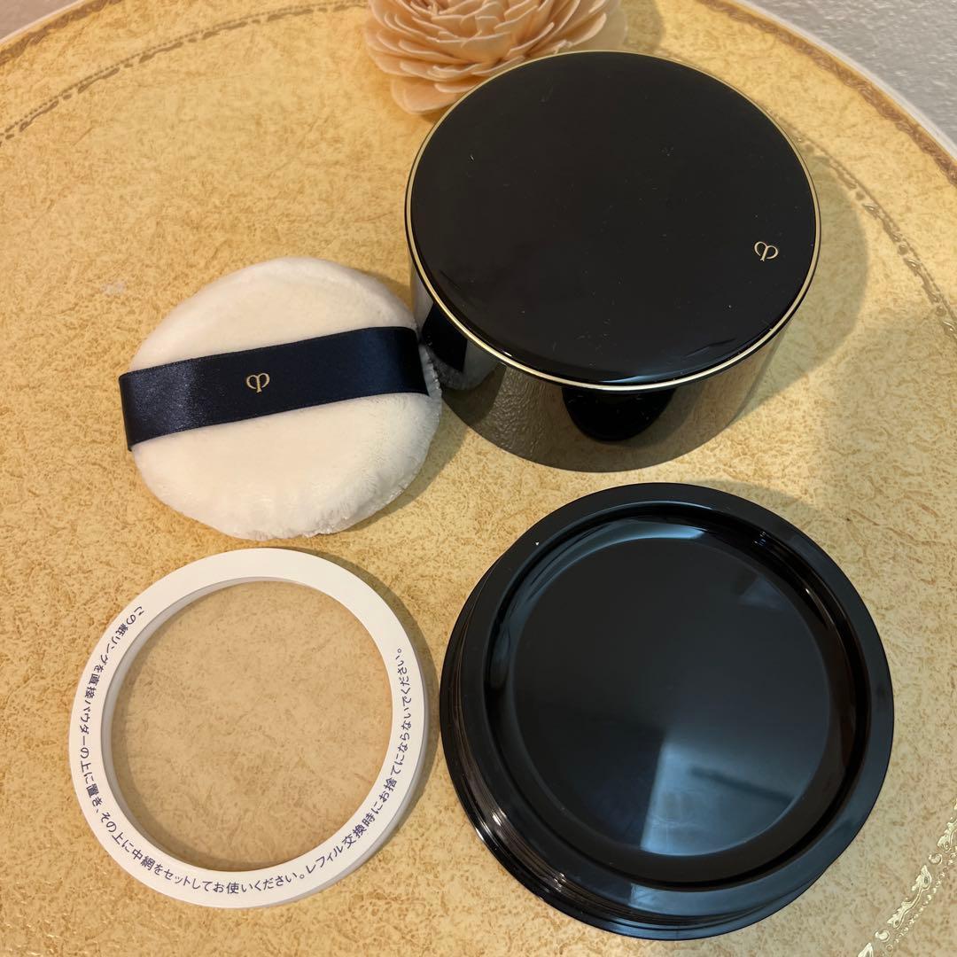 未使用☆クレドポーボーテ プードルトランスパランs フェイスパウダー 30g