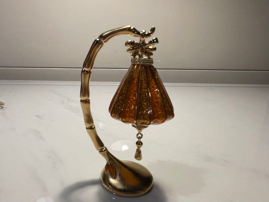 希少・美品ESTEE LAUDER2005 インテュイション ラッキーランタン